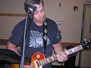 Bruce and his Les Paul