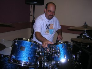 Mitch with the blue Maple Sparkling kit