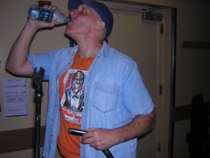 Harmonica Al wetting his lips