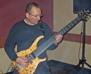 2008-11-05_0424_edited-1 Kev is smoking