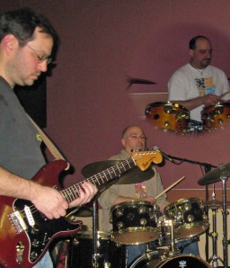 2008-11-14_larryanddrummers